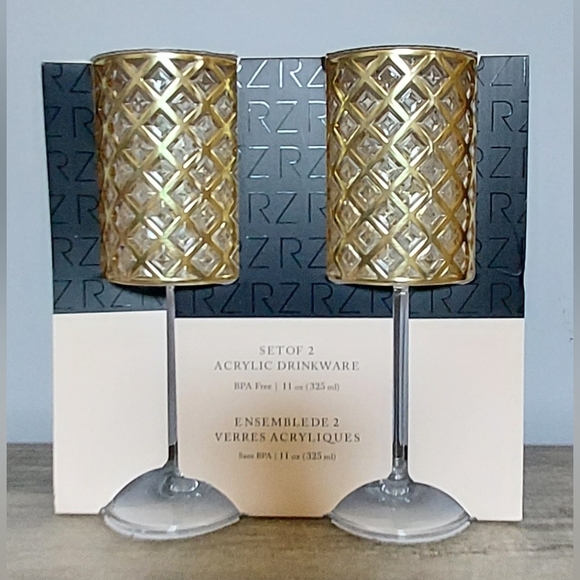 Rachel Zoe Beveled Gold Moroccan Champagne Flutes Stemmed Acrylic Drinkware NEW! - Picture 1 of 6